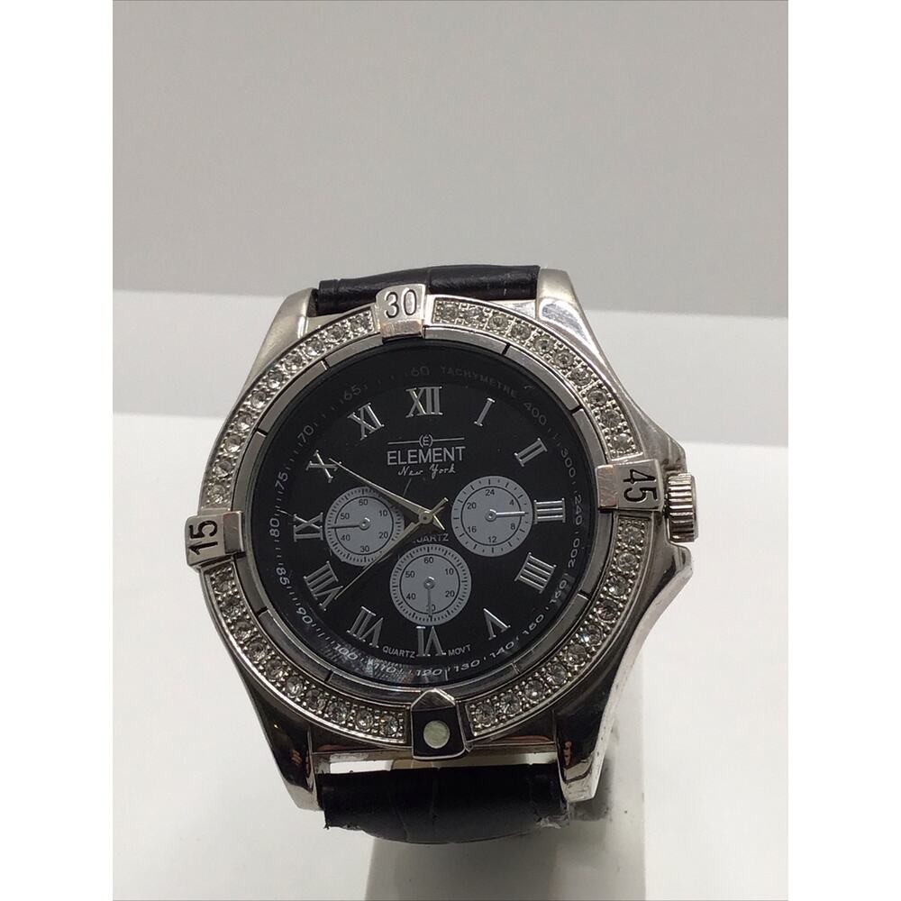 Element Analog Wristwatch Rotating Bezel and Quartz Movement New Battery Black